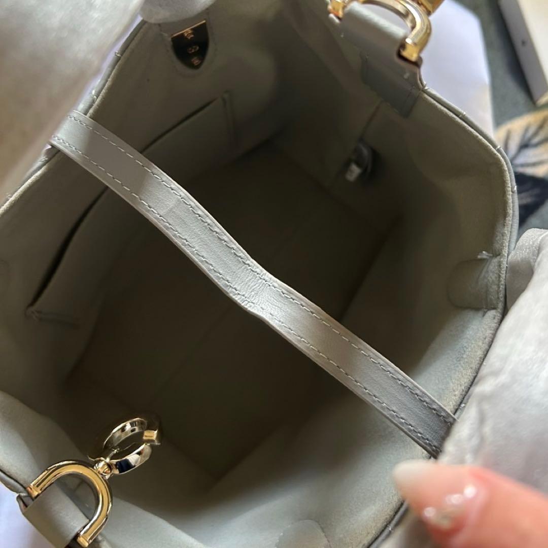 2月28日まで出品　ノベルティ　ショルダーバッグ
