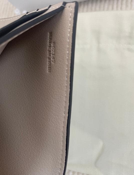 グリーン/希少 ロエベ 二つ折り財布 LOEWE 可愛い色 財布