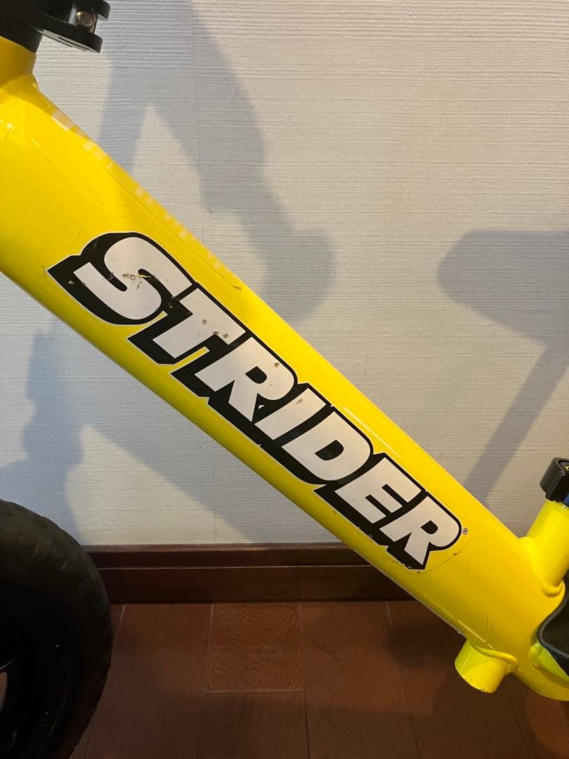 STRIDER ストライダー12インチスポーツモデル　バランスバイク イエロー