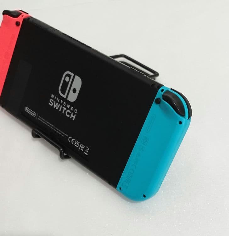 NintendoSwitchネオンレッド①