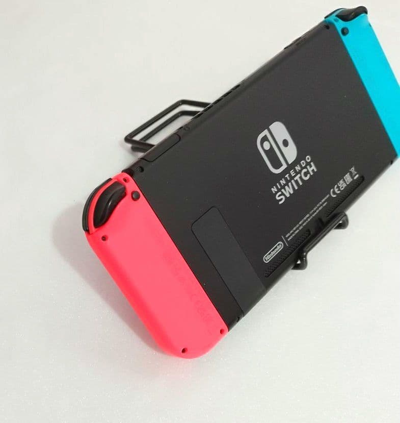 NintendoSwitchネオンレッド①