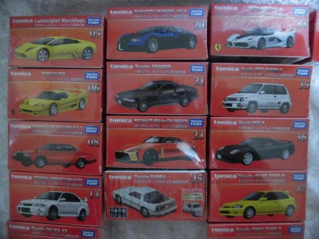 17台トミカプレミアム 発売記念 スカイライン GT-R シティ MR2 ソアラ