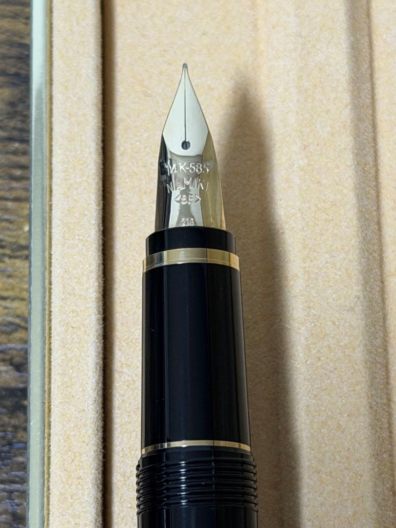 新品未使用　2013年製　ナミキ　SF 細軟字　パイロット　万年筆　備品付き