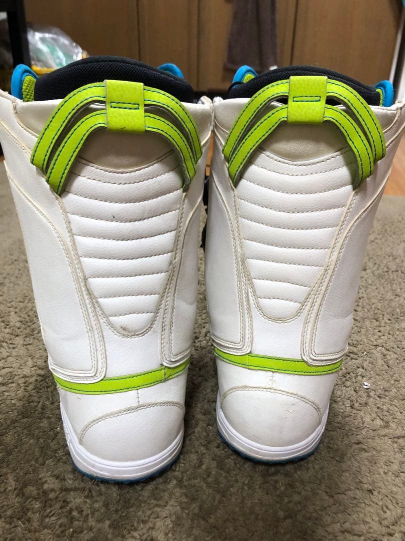 Nike スノーボードブーツ ホワイト/グリーン/ブルー　27センチ　ダイヤル式