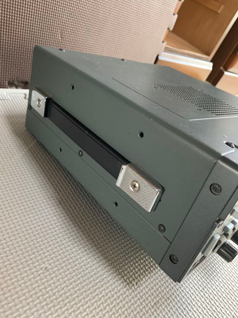 動作未確認　ICOM IC-R7000　 広帯域受信機