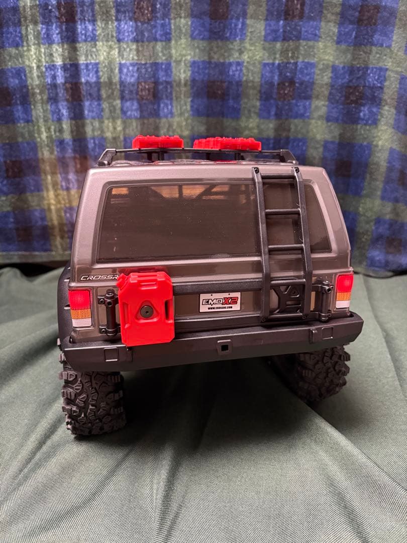 CROSS RC 1/8チェロキーEMO X2 クローラーラジコン