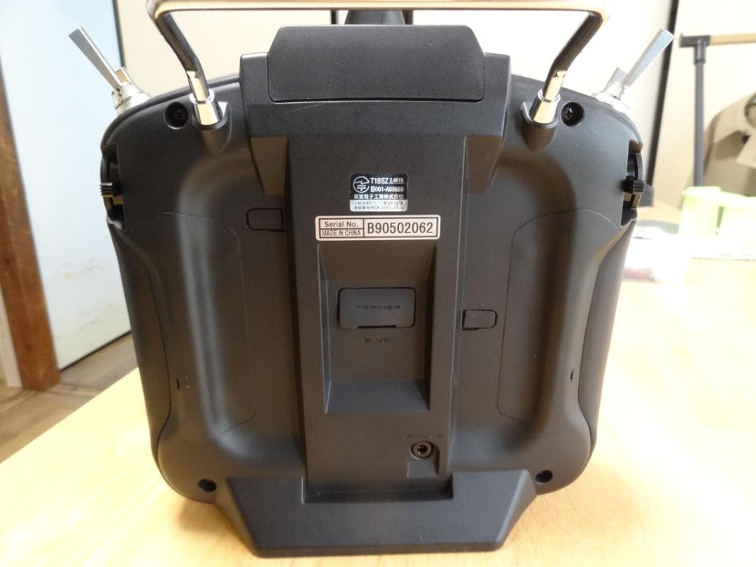 Futaba フタバ T18SZ 送信機