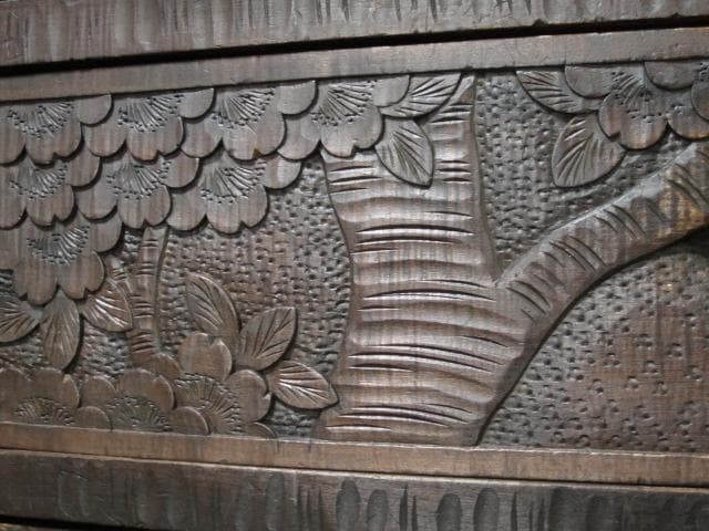 長野県 伝統工芸品 軽井沢彫り 桜 彫刻 4杯抽斗 時代箪笥/整理箪笥/チェスト