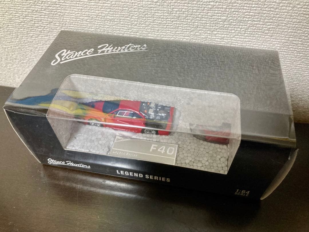 フェラーリ F40 Stance Hunters 1/64 ミニカー