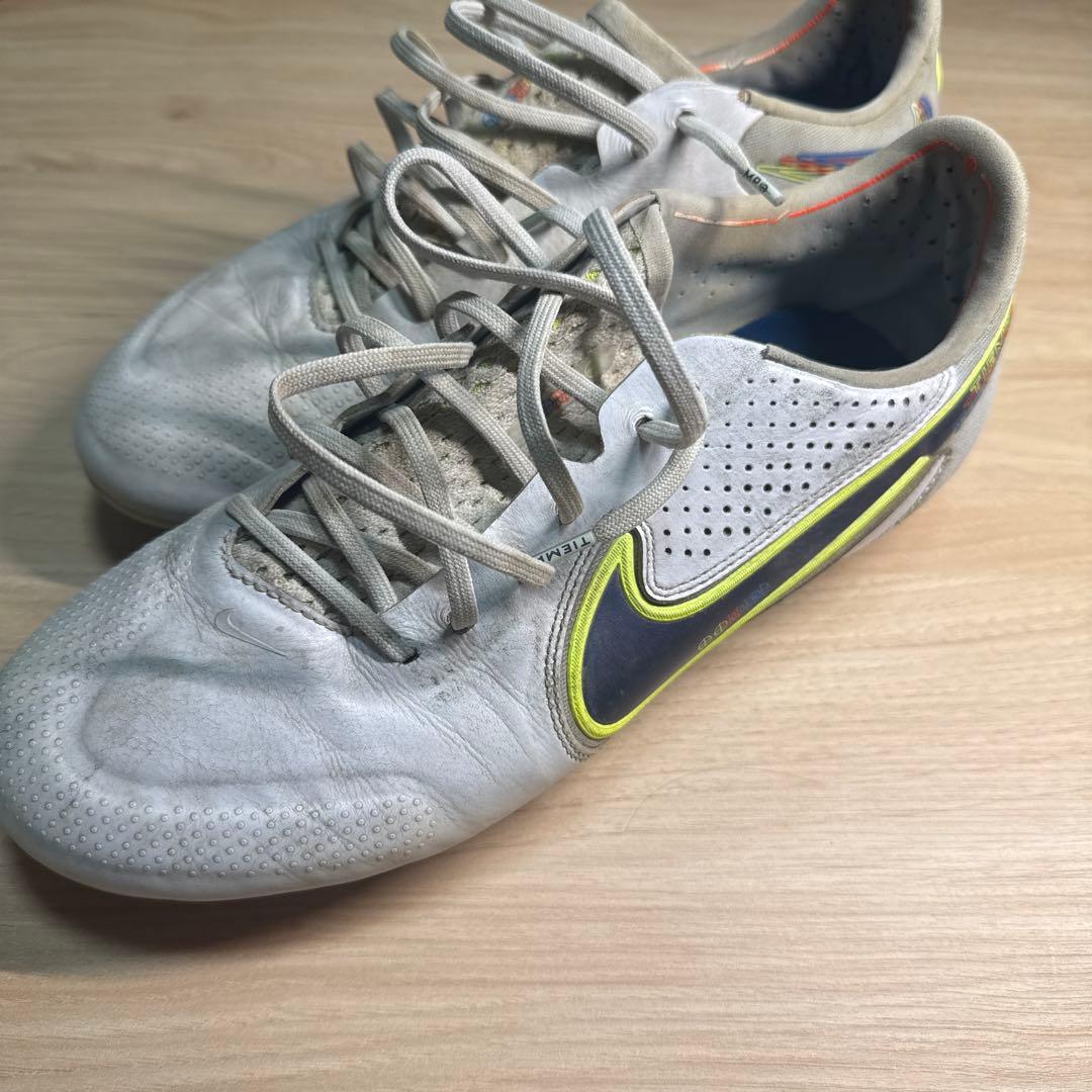 NIKE ティエンポ HG