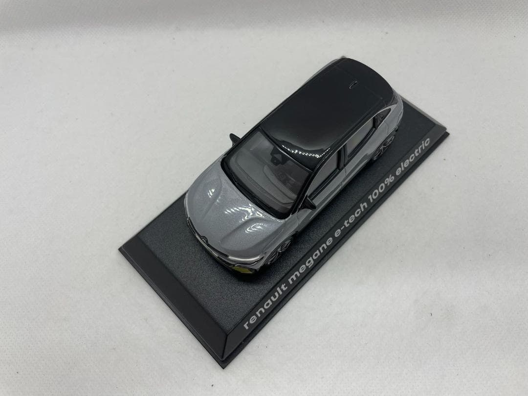 404-161 ノレブ 1/43 プジョー 5008 GT Black Pack