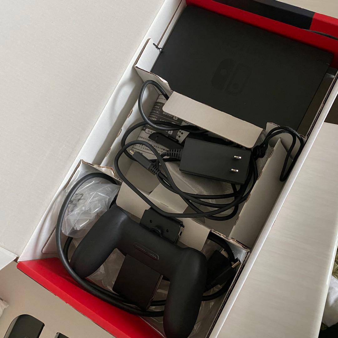 【早い者勝ち】Nintendo Switch 本体 ブラック Joy-Con付き