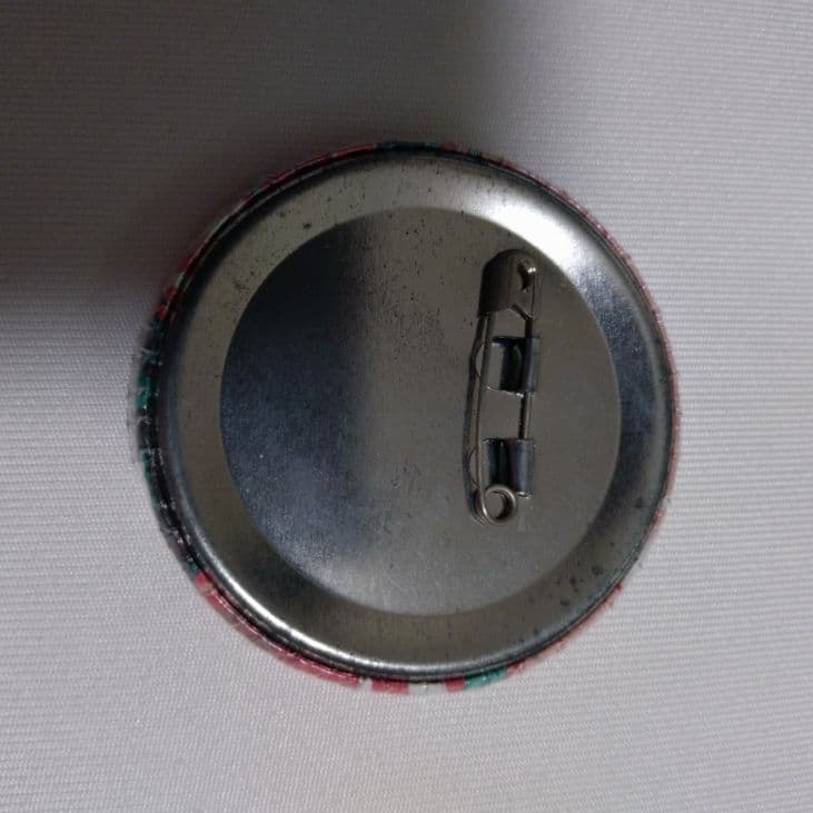 【訳あり】初音ミク 三井住友カード 特典缶バッジ　マジカルミライ 荻pote