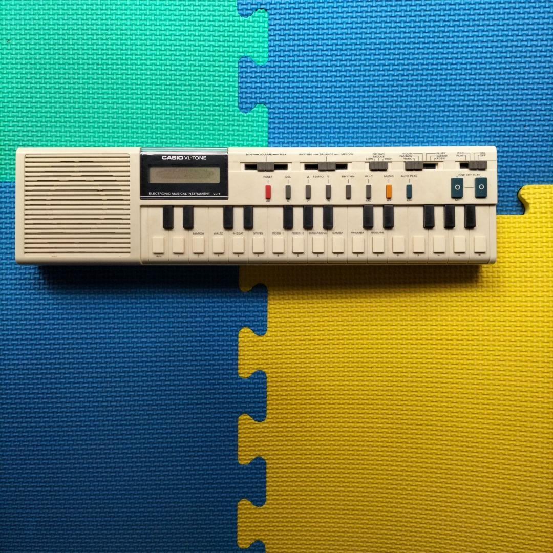 CASIO VL-TONE アナログシンセサイザー[ケース付き]