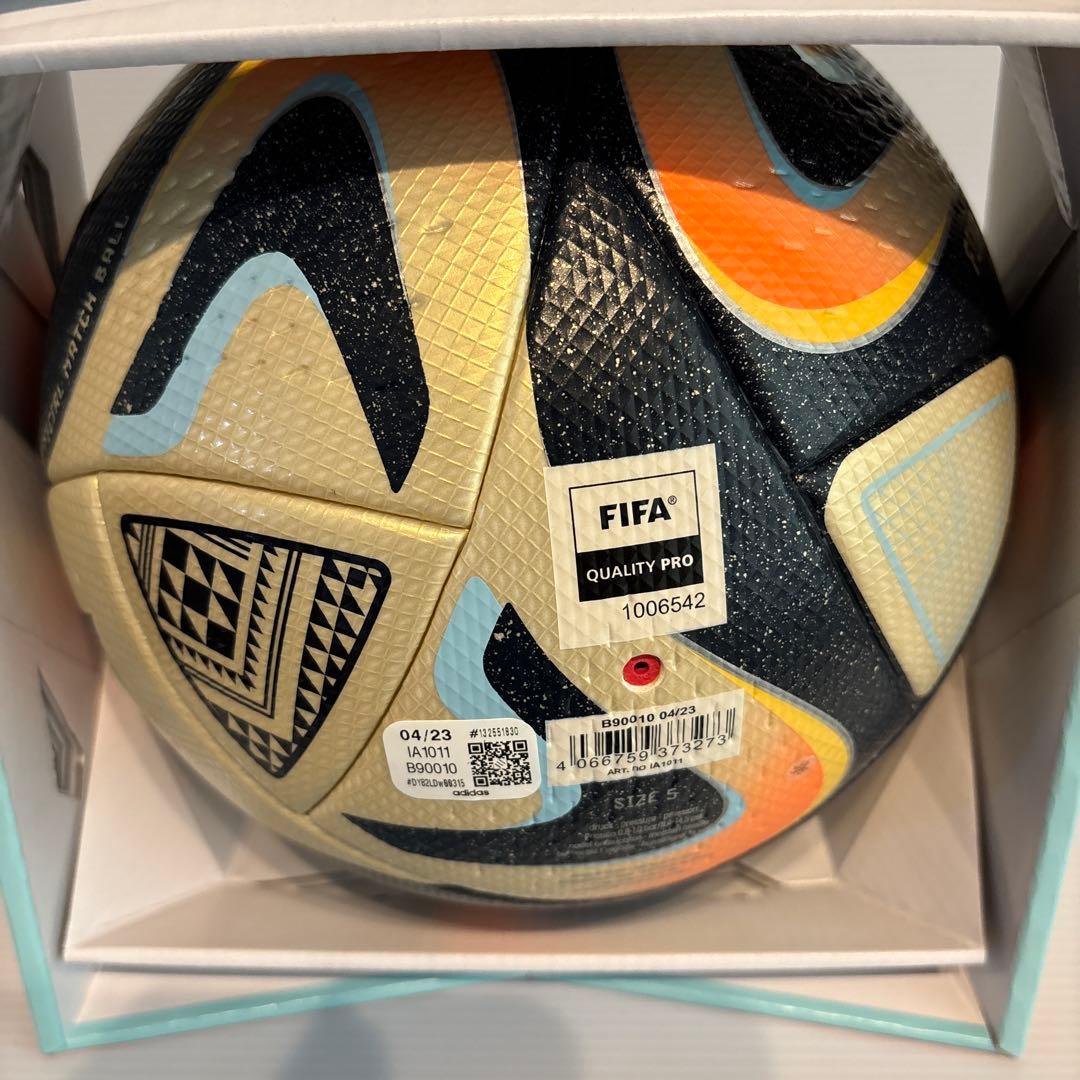 定価19800円　アディダス　サッカーボール　ファイナルオーシャンズプロ　新品