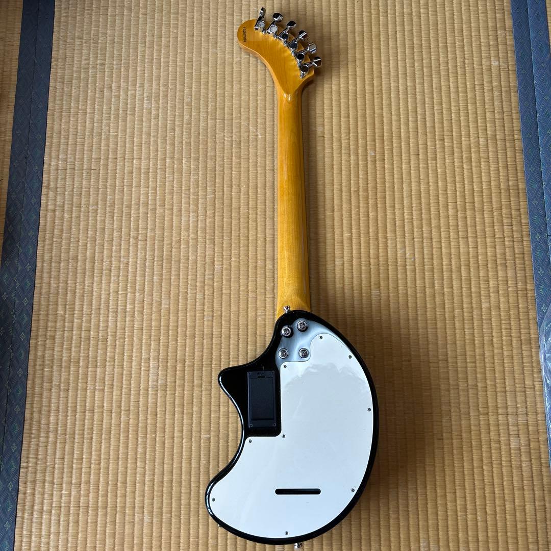 Fernandes ZO-3ST 芸達者 アンプ内蔵ギター
