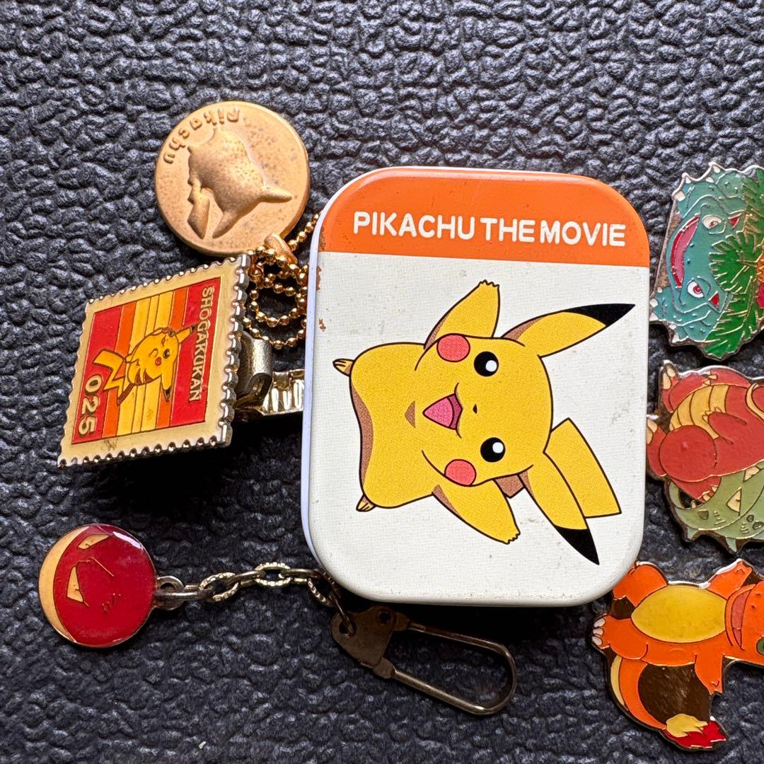 ポケモンメダルスイング 38個セット キーホルダー バッチ　映画バッチ