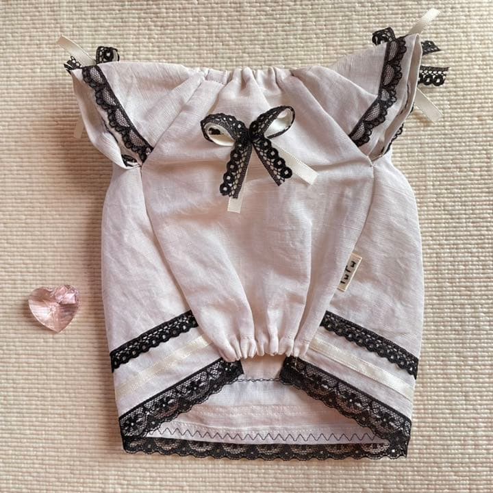 アイリッシュリネンの黒ちょうちょ　ハンドメイド犬服