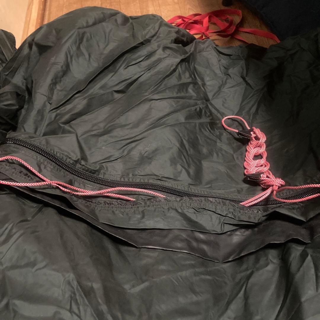 Hilleberg ヒルバーグ アトラス 濃いグリーン　エストニア製