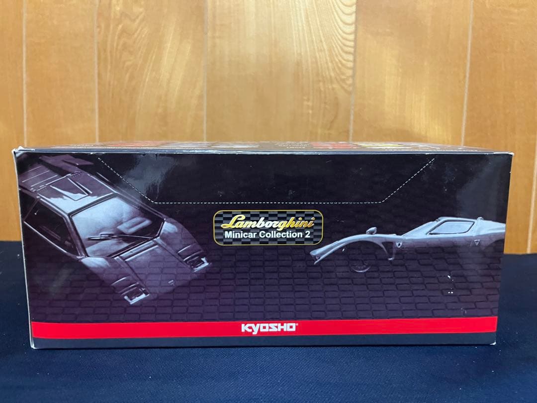 Lamborghini ミニカーコレクション2 1:64 スケール