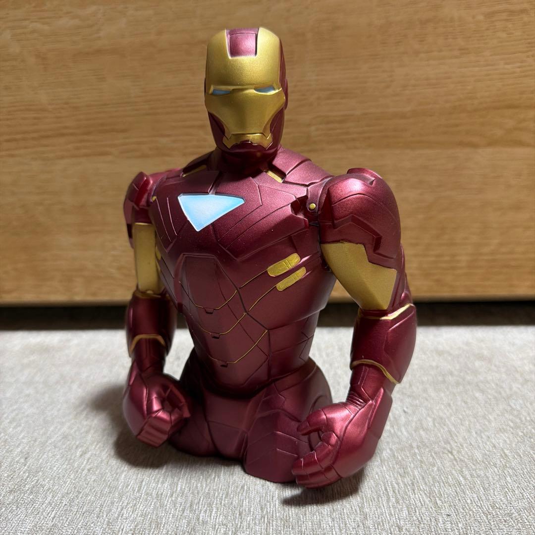 アメコミ　アベンジャーズ　フィギュア　貯金箱　3個セット