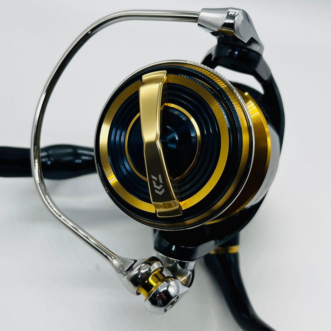 美品　20ソルティガ8000H ダイワ