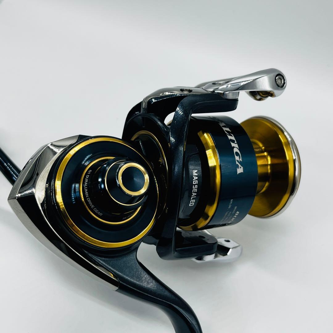 美品　20ソルティガ8000H ダイワ