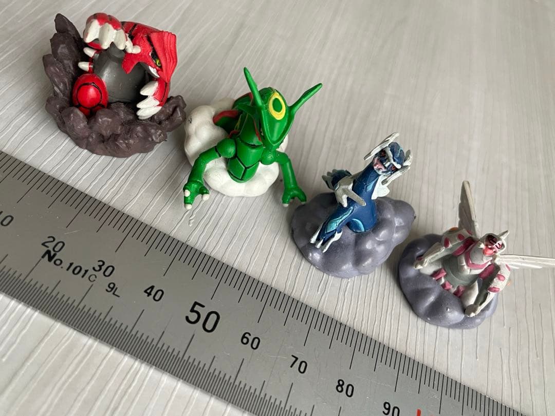 ポケモンフィギュア　アルセウス・パルキア・ディアルガ