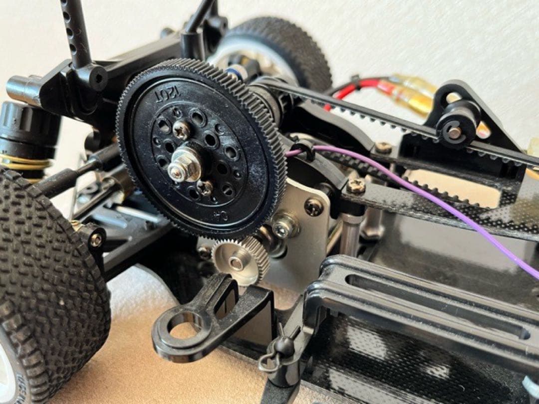 当時物 TA04-PRO ベルト駆動 4WD RCシャーシキット 未走行車