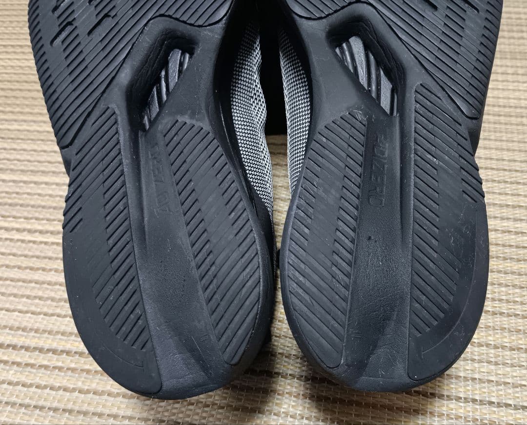 adidas ADIZERO BOSTON 12M ランニング　26.0cm