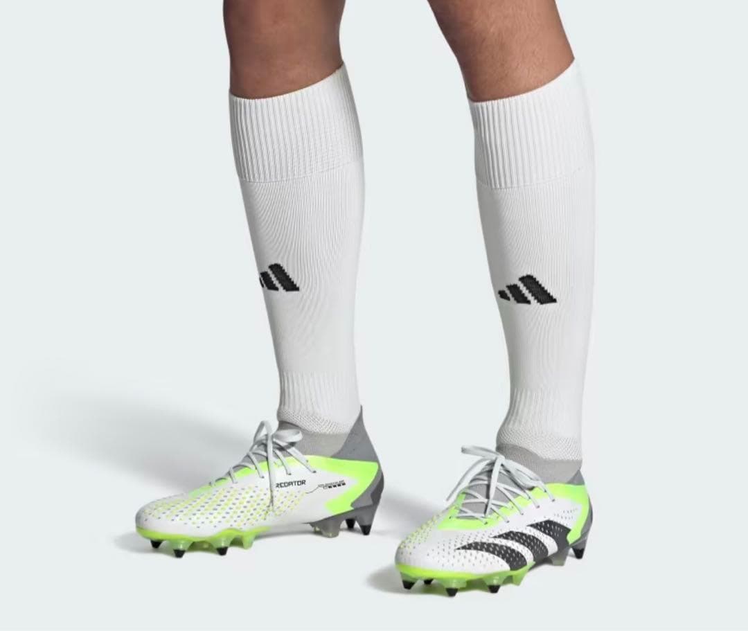 新品 28cm アディダス プレデター アキュラシー.1 サッカースパイク