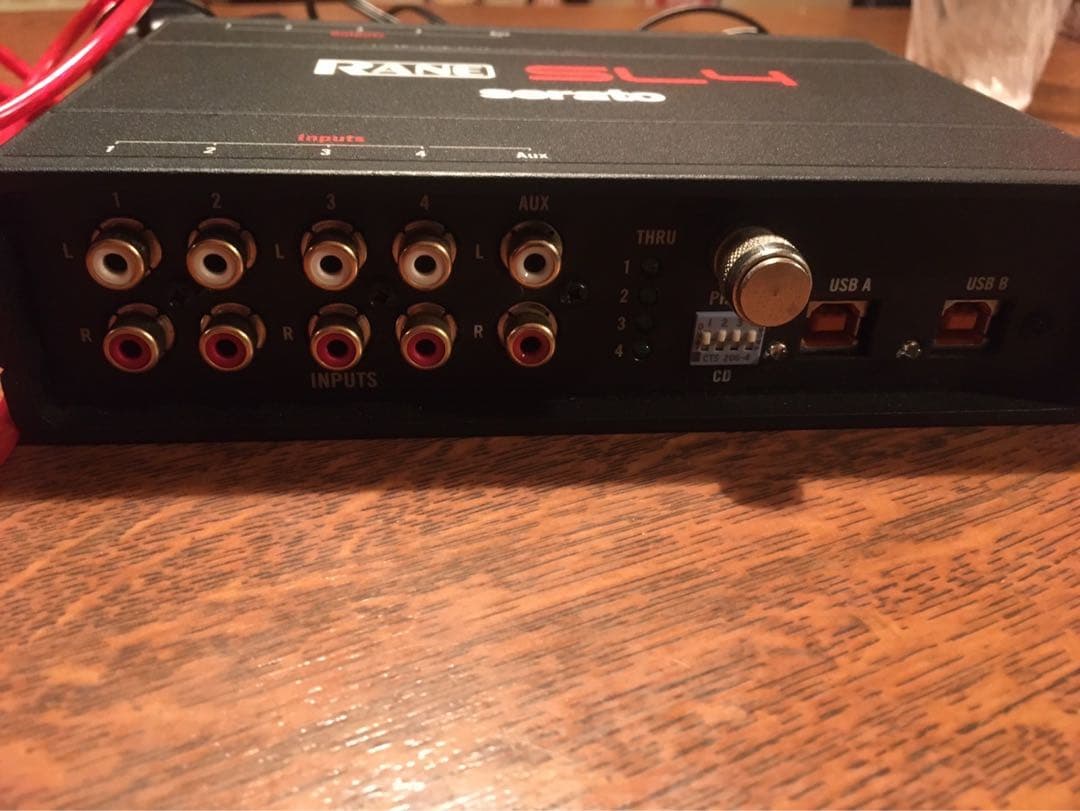 【美品】RANE SL4 Serato DJ (Control Vinyl付き)