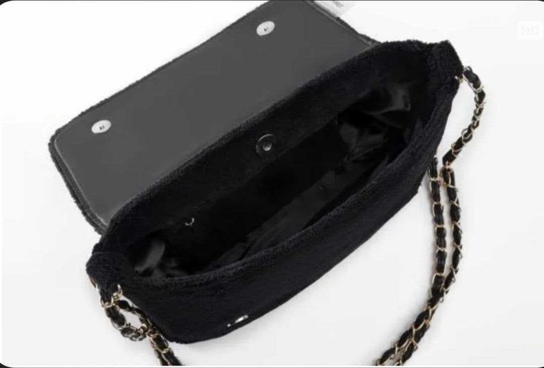 CHANEL ノベルティ黒 ショルダーバッグ ホワイトロゴ付き