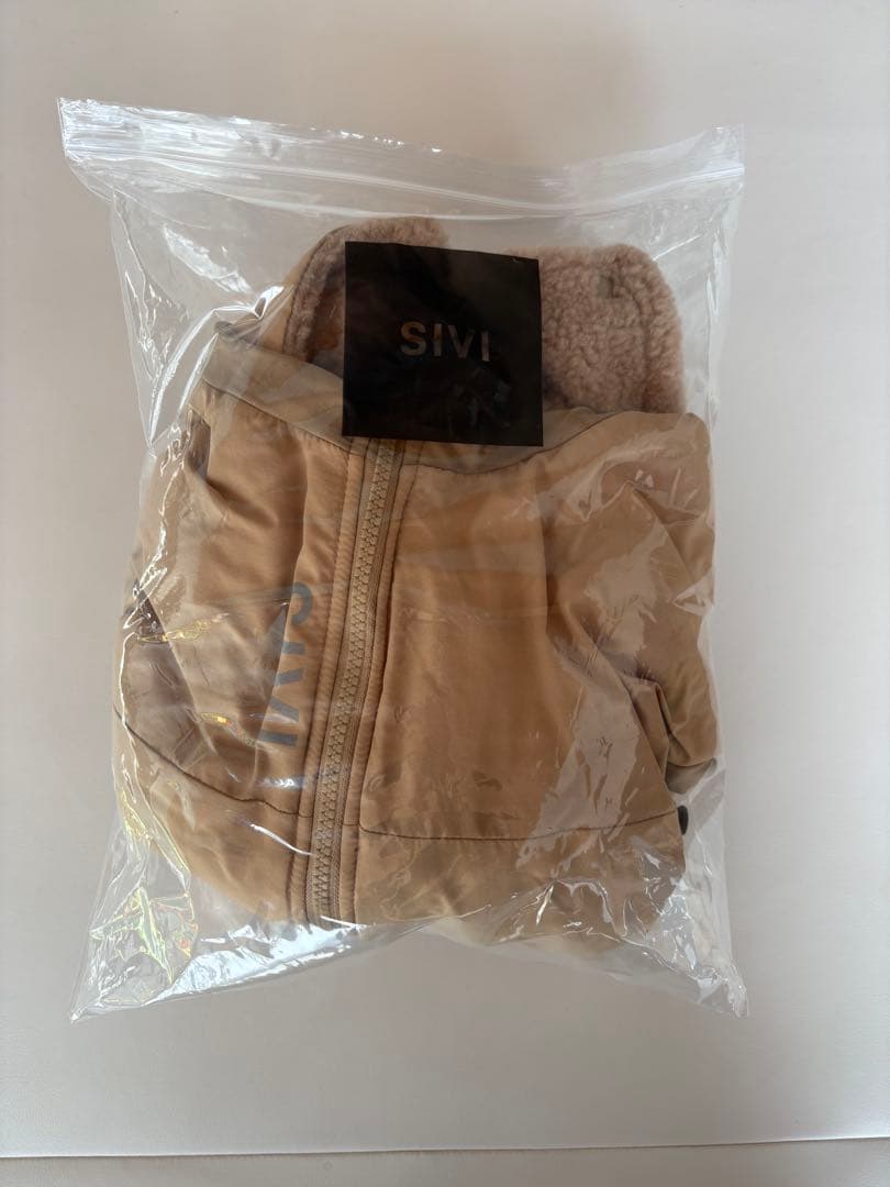 SIVI ウィンタースーツLサイズ ベージュ