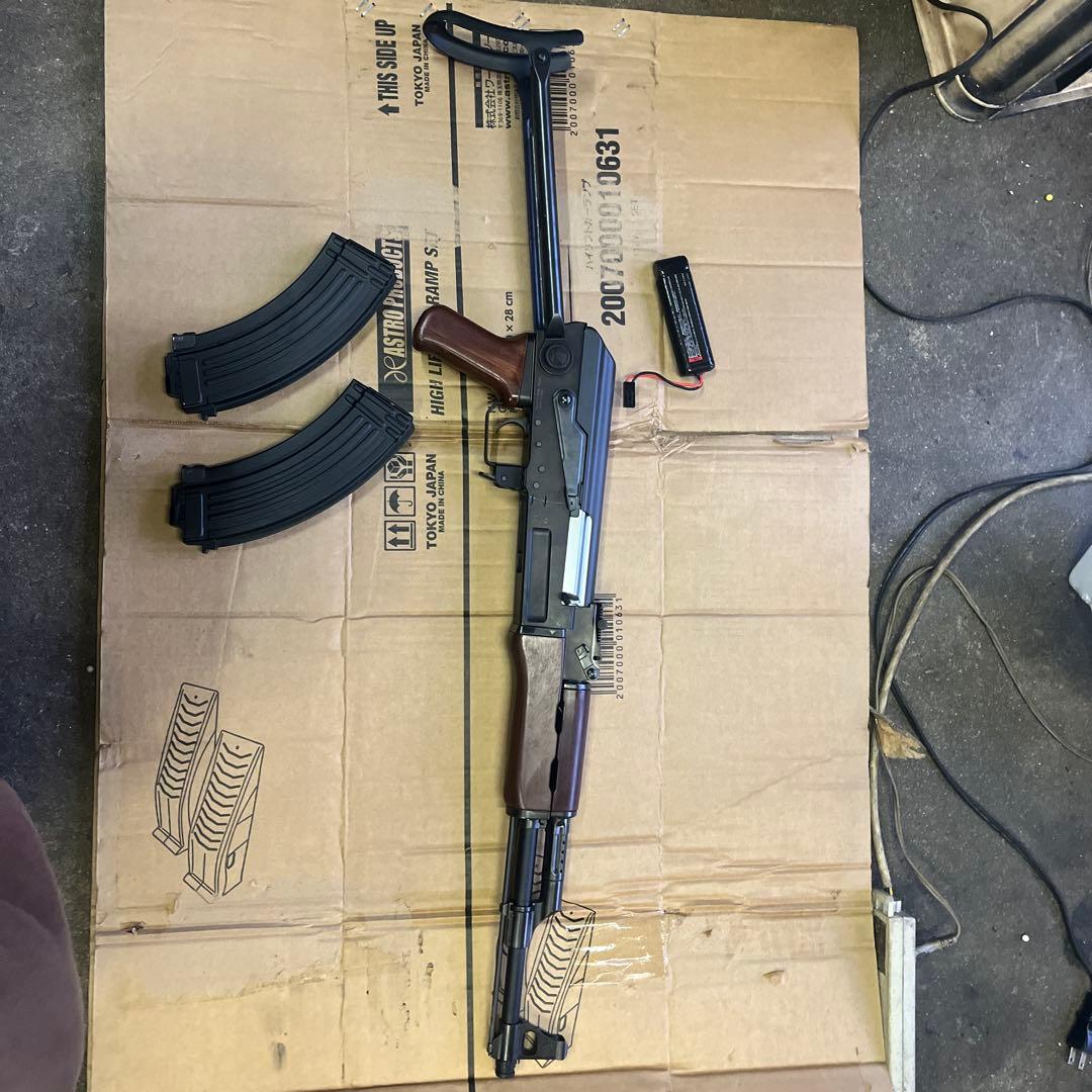 東京マルイ　次世代電動ガン ak47n type3 バッテリー マガジン2本