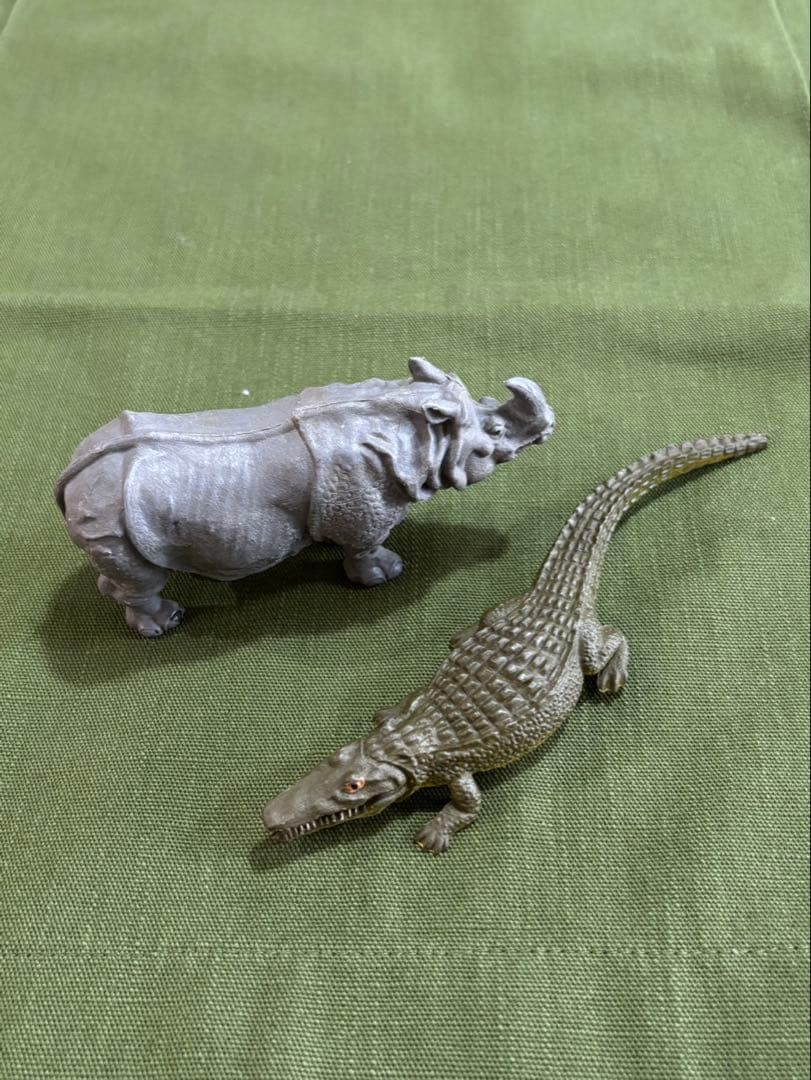 動物　フィギュア