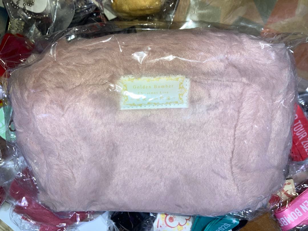 ゴールデンボンバー グッズたくさん大量セット バッジ アクスタ タオルなど