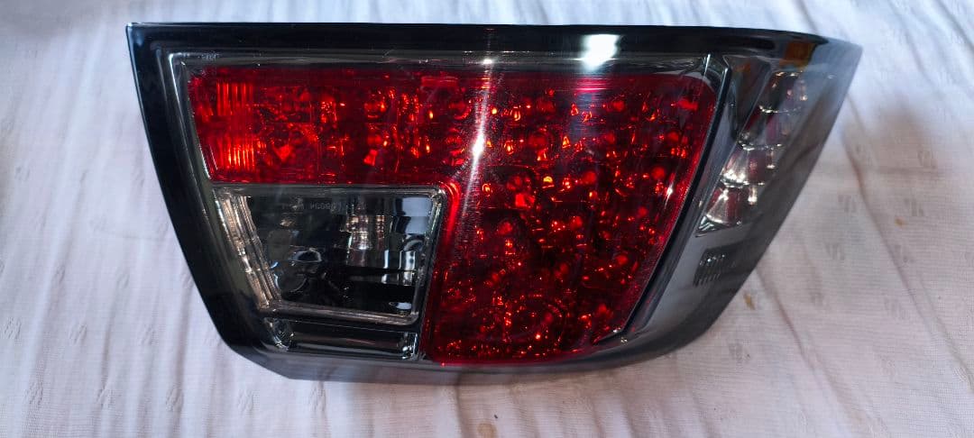 ランサーエボリューションX LEDテールライト 赤 スモークレンズ