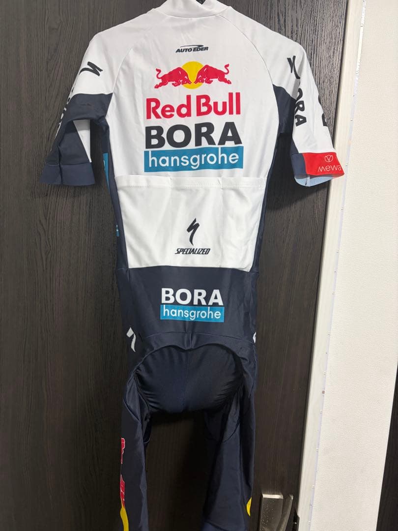 新品未使用レアBORA hansgrohe サイクルジャージ Mサイズ 即発送