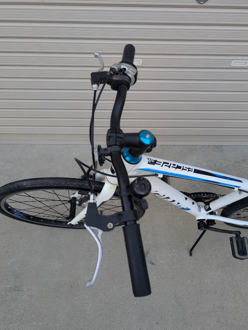 Giant ESCAPE JR ホワイト 自転車