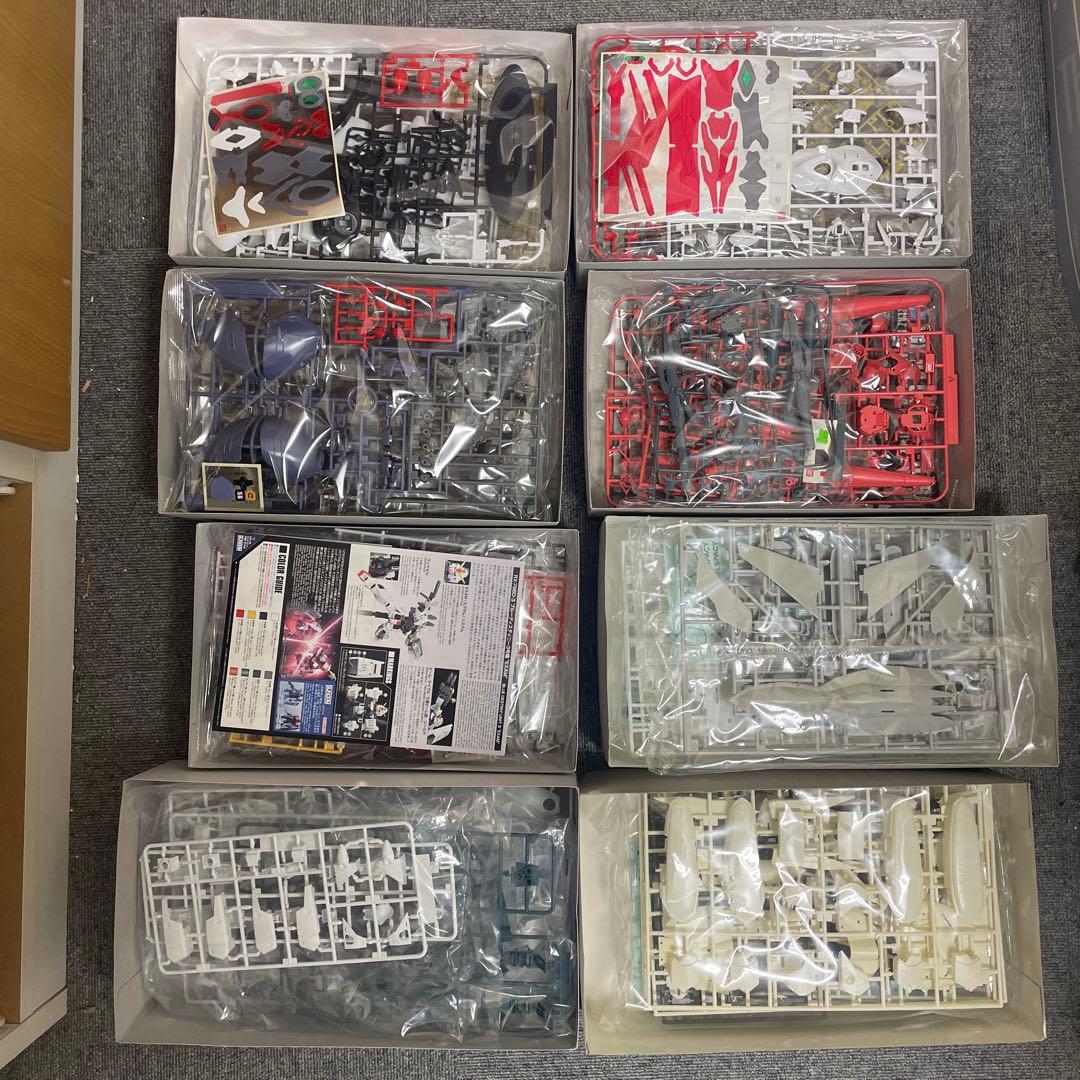 ガンダムhg他キャラ物プラモデル8点セット　未組立品