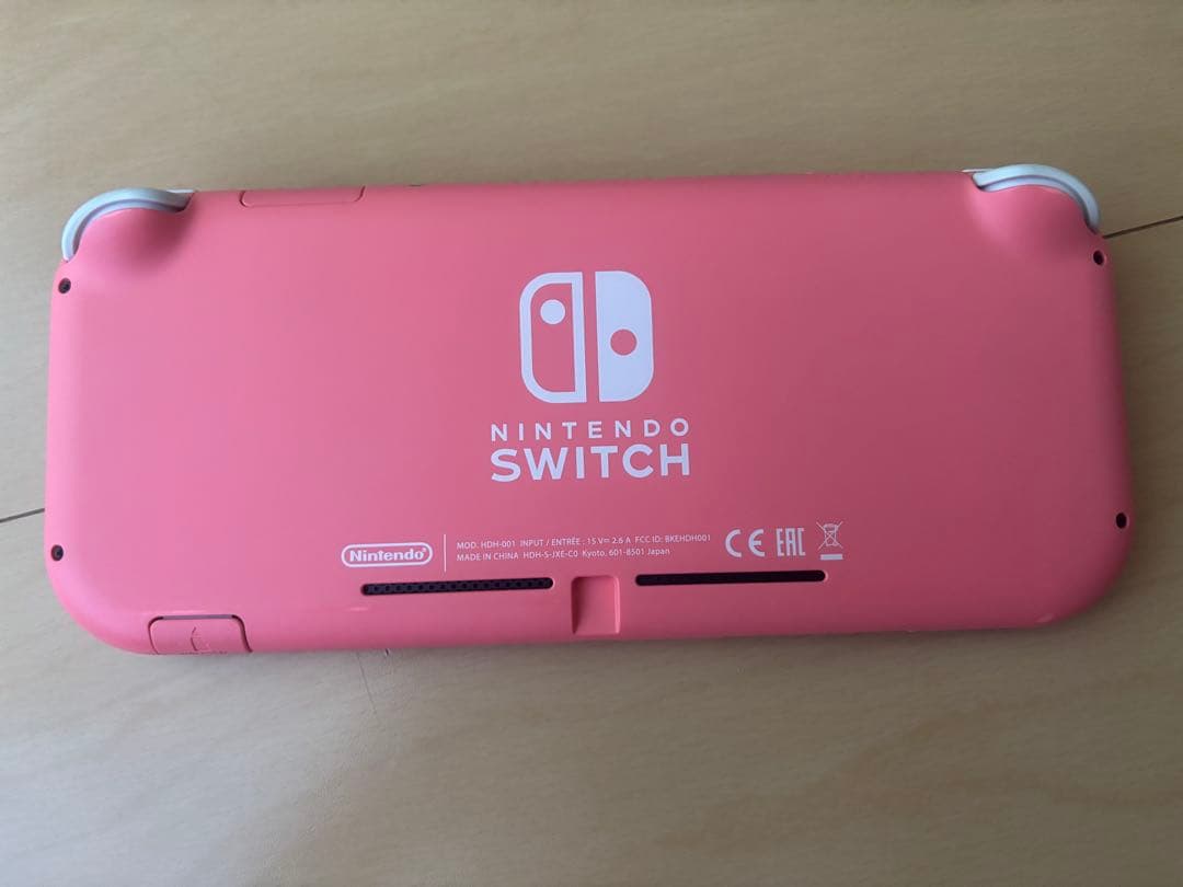 NintendoSwitchライト　コーラル　箱あり　付属品あり