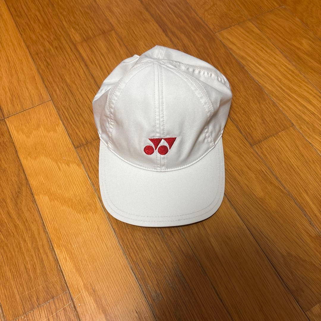 YONEX テニスウェアセット（Tシャツ、ショーツ、キャップ）キャスパー　ルード