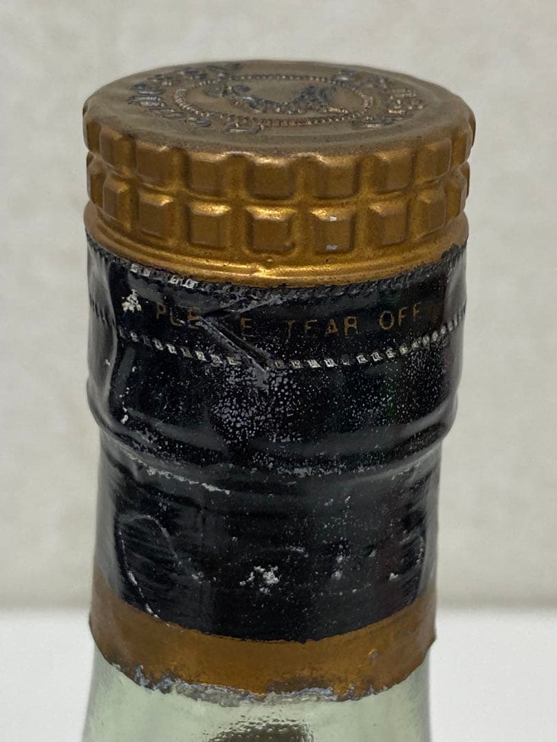 3-2313 Hennessy XO 古酒　金キャップ　グリーンボトル