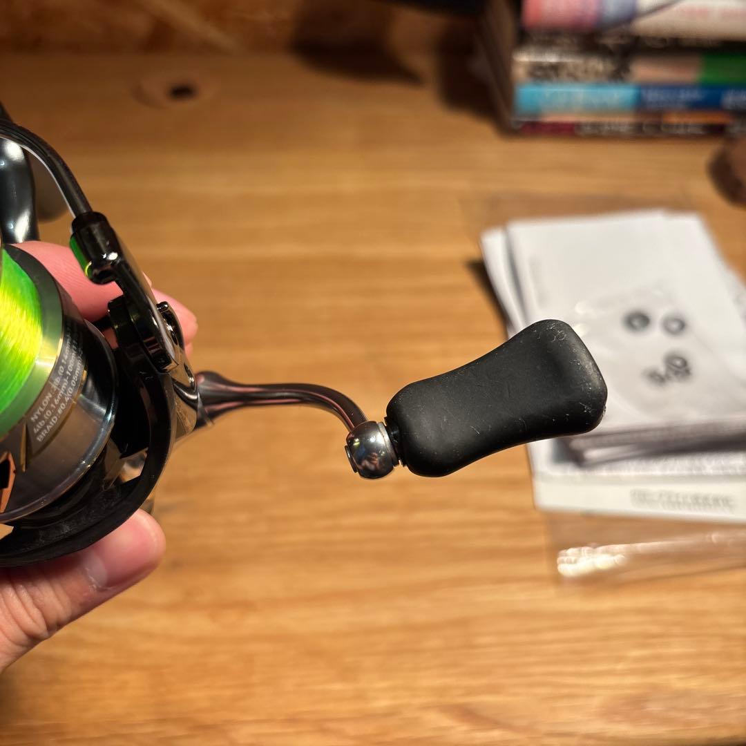値下げ！DAIWA 20LUVIAS FC LT2000S スピニングリール