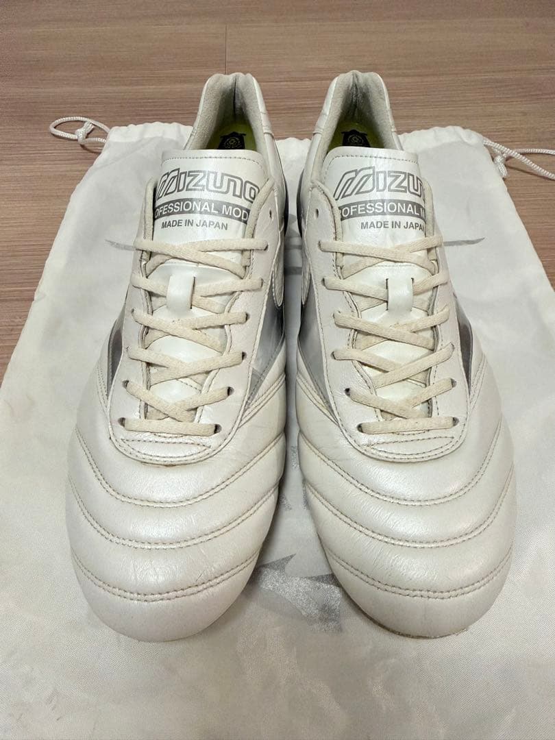 【超限定品】MIZUNOモレリアDNA 28㎝