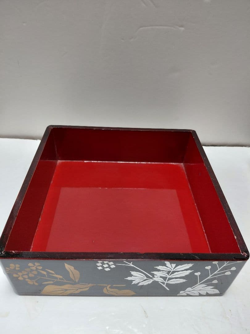 古い三段重箱　木製