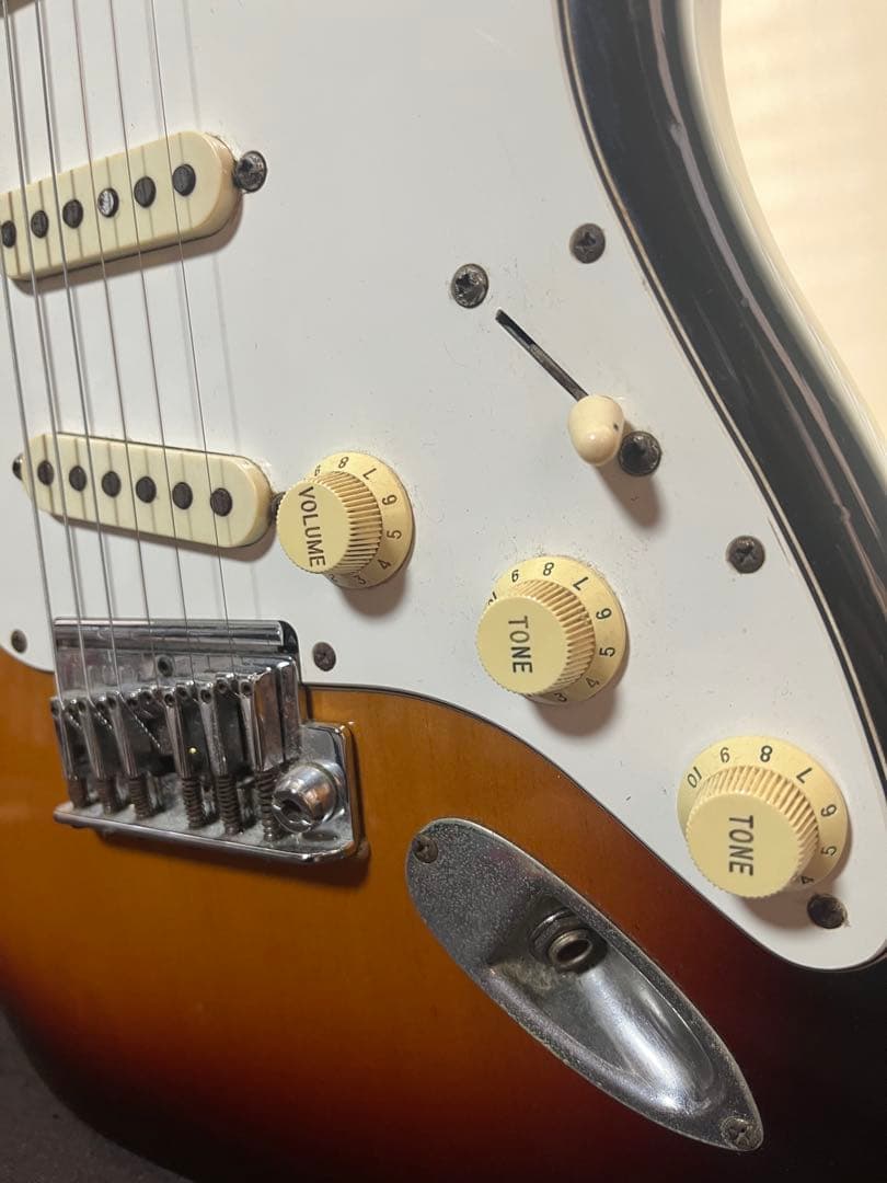 fender USA ストラトキャスター　サンバースト　ビンテージ　80年代