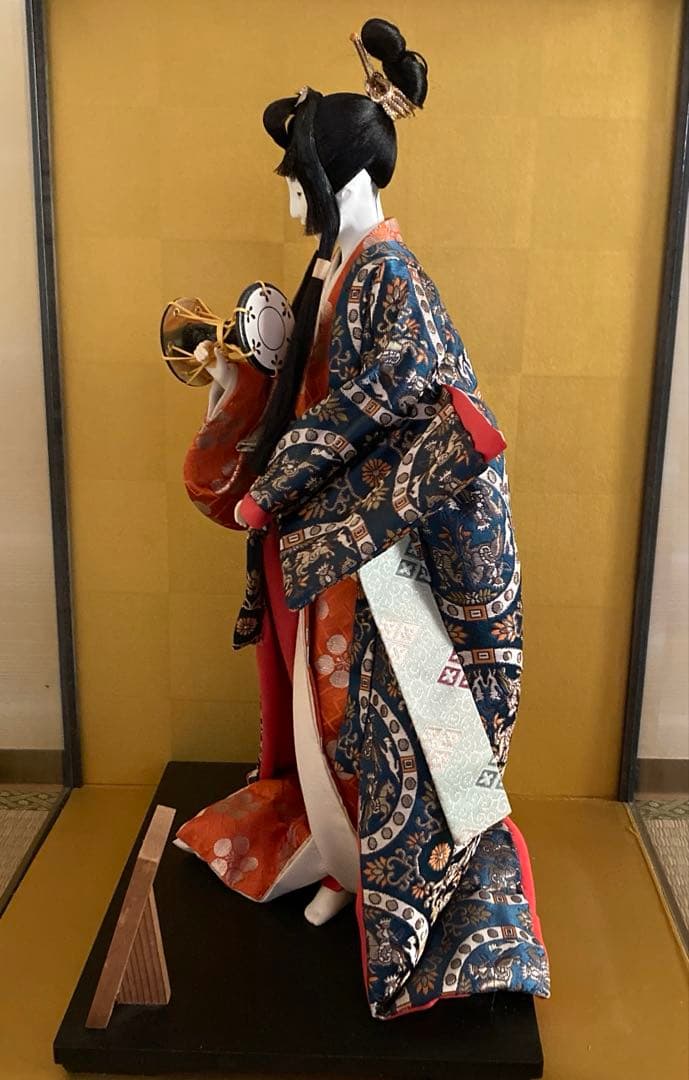 【土日限定値下げ】　ガラスケース付き　日本人形　　　古代風俗人形 インテリア