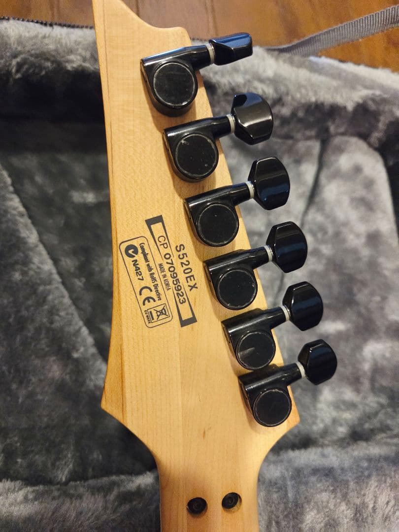 Ibanez S520EX llic Gray Flat Sシリーズ